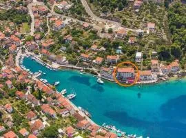 Apartments Seafront Paradise