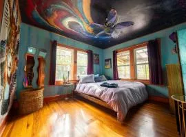 Creatives Retreat for Artists & Lovers