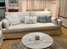 Lichtdurchflutete große Wohnung, Hotel in Schwelm