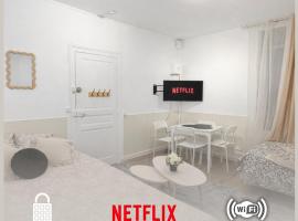Le Signature Studio, Hotel in Dreux