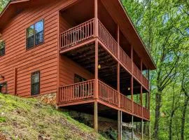 Lake Chatuge and Mtn Views! Hiawassee Cabin Retreat