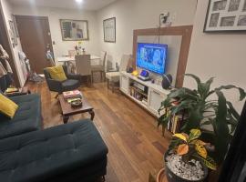 Luxury one bedroom apartment, high amenities，拉巴斯的飯店