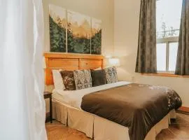 Cobble Wood and Bird Sanctuary Guest Houses