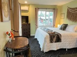 Kona Polynesian Studio Apt, Where Seagrass Sways