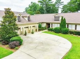 The Blue Heron Lakehouse! Superb 6-BR home Logan Martin Lake in charming Lincoln