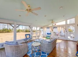 Crystal Coast Family Retreat Less Than 1 Mi to Boat Ramp!