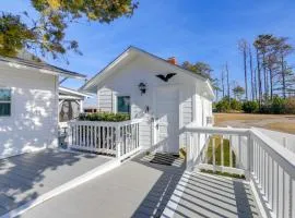 Relax Fireside Retreat 1 Mi to Davis Ferry