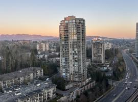 Sleek Urban 1BR Retreat, hotell i Burnaby
