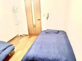 Shinjuku Henna House