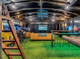 Underground Bunker, hotel 