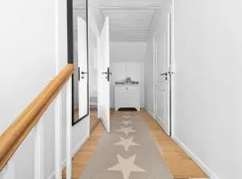 Cottage With Breathtaking Sea And Cliff Views