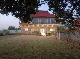 Geeta Bagh - Luxury Farm Stay with Private Pool Villa in Pushkar