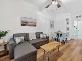 Vintage Florida Pet-Friendly Retreat