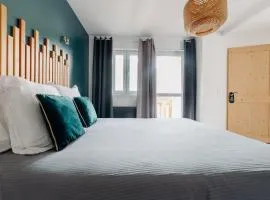 La Villa d'Hélène Chambre d'hôtes Bnb - Parking Voiture - moto - vélo