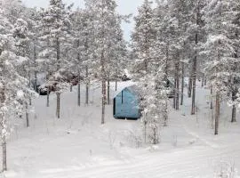 Huginn Glass Cabin with Lake View