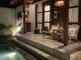 Artistic Tiny House in Ubud