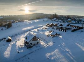 Chata w Bieszczadzie apartamenty i domki z sauną Bieszczady، فندق في بولانكسيك