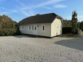 Guesthouse in Hjallerup - terrace and small garden