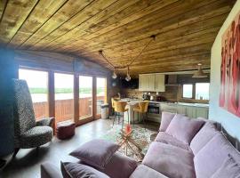Dublin Seaview Cabin, готель у місті Ратфарнем