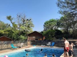 Domaine La Sauzette, hôtel à Palaja