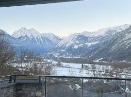 Agreable villa, piscine et spa sur les hauteur de guchan, hotelli kohteessa Guchan