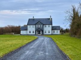 Gorteenboy, Hotel in Longford