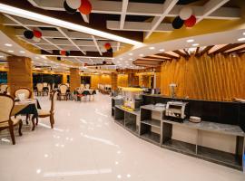Royal Hotel Khulna Sadar, hotel em Boāli