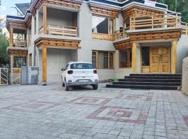 The Snowpeak Hunder – hotel w mieście Hundar