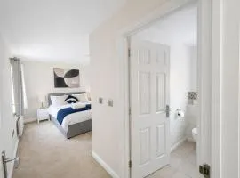 Spacious House 10 min away from NEC, BHX Parking