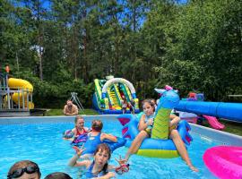 Domki Fala, hotel a Dąbki