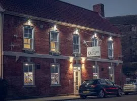 Quayside Hotel & Bar