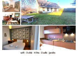 Jolie Maison 3 chb- 7 lits- jardin, hotel a Levroux