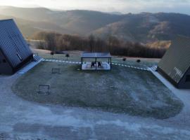 Air Cabin, Cabana tip A-frame in Șerani, Bihor, hotelli kohteessa Şerani