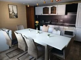 Haus für Monteure bei Nina