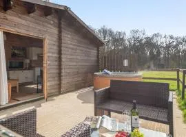 Dukes Wood - Ukc2193