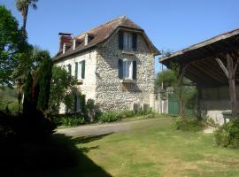 L'Authentique Maison Béarnaise, hotel v mestu Lagor