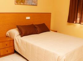 Hotel Labrat Restaurante, hotel din Serranillos del Valle