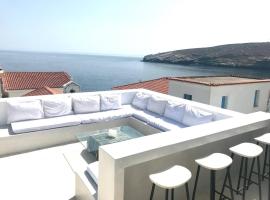 The White House 1, hotel en Andros