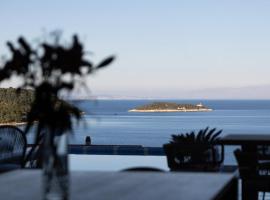 Gorgeous Home In Vis With Sauna, hotel in Vis