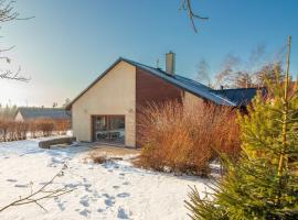 FAMILY HOUSE Tisá โรงแรมในติซา