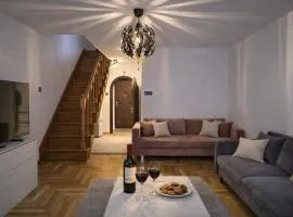 Chill Apartment with Jacuzzi