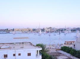 Qasr El Nil, hotel en Luxor
