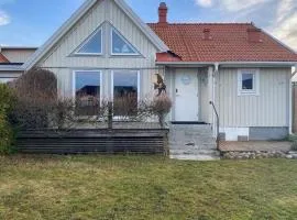2 Bedroom Cozy Home In Byxelkrok