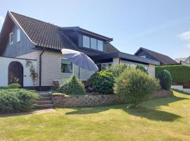 3 Bedroom Amazing Home In Förslöv, hotel a Förslöv