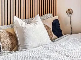 Cozy Apartment In Skulestadmo With Wifi