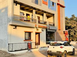 Manu Family Guest House, Hotel in Godarpura