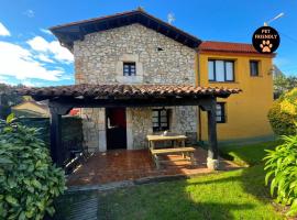 Casa Lula 2 Pendueles Llanes AR-685-AS, hotel di Llanes