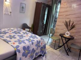 Gt LUXURY HOUSING CHAMBRES, Hotel in Douala