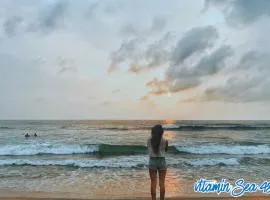 Vitamin Sea 48mg, Beach Front Villa in Panadura