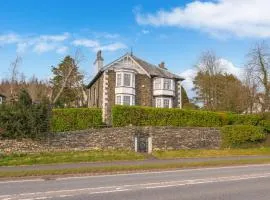 Georgian home with hot tub